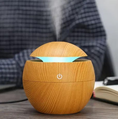 USB Ultrasonic Cool Mist Sprayer Aroma Diffuser Mini Wood Grain Humidifier for Home Use